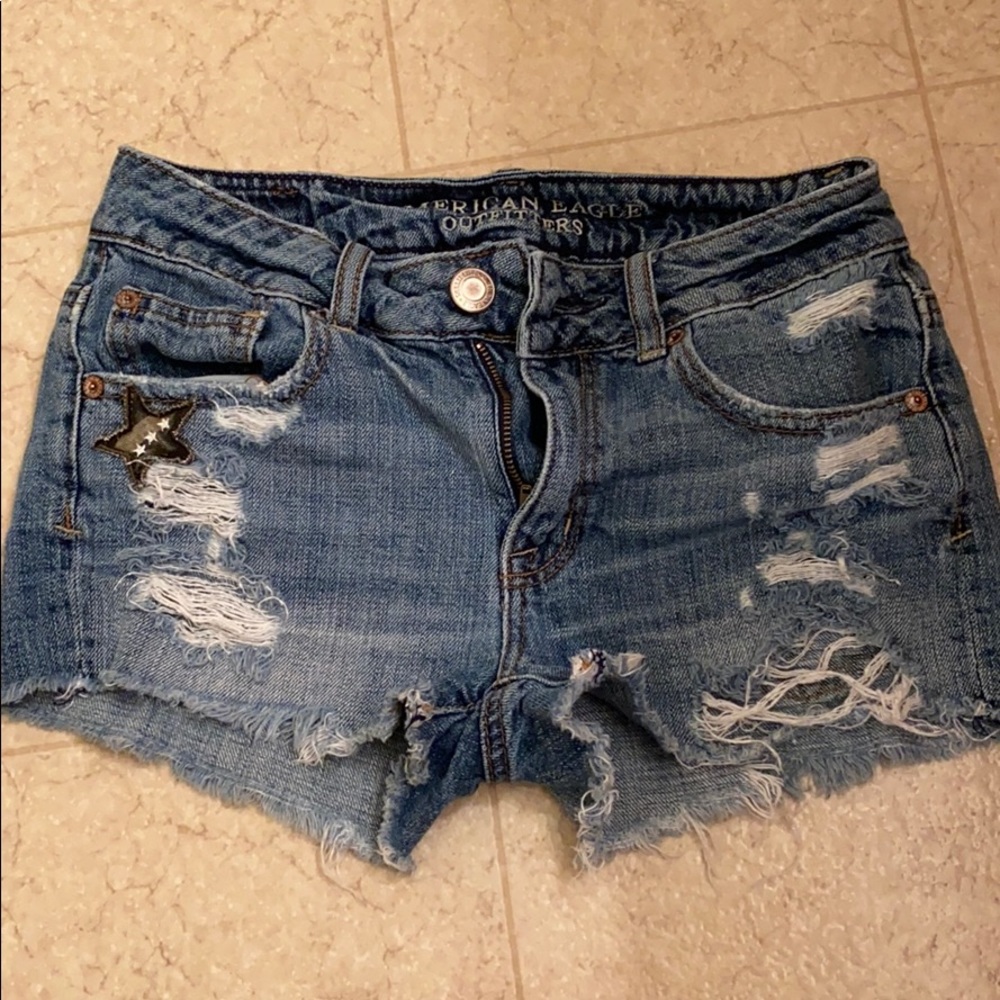 American Eagle Outfitter Distressed Shorts+Patches